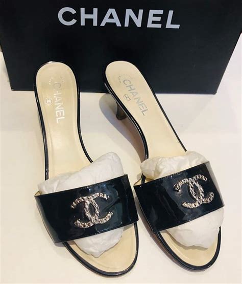 mules chanel 2021|chanel sandals cc logo.